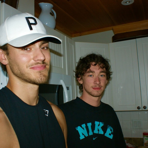 Meet your Posher, Will - Picture 2 of 9